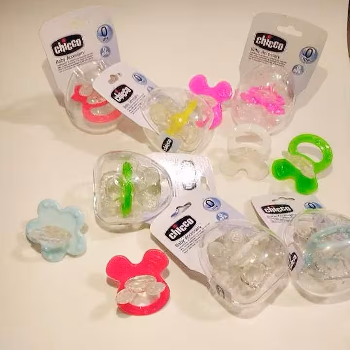 دندانگیر پستانکی نوزاد