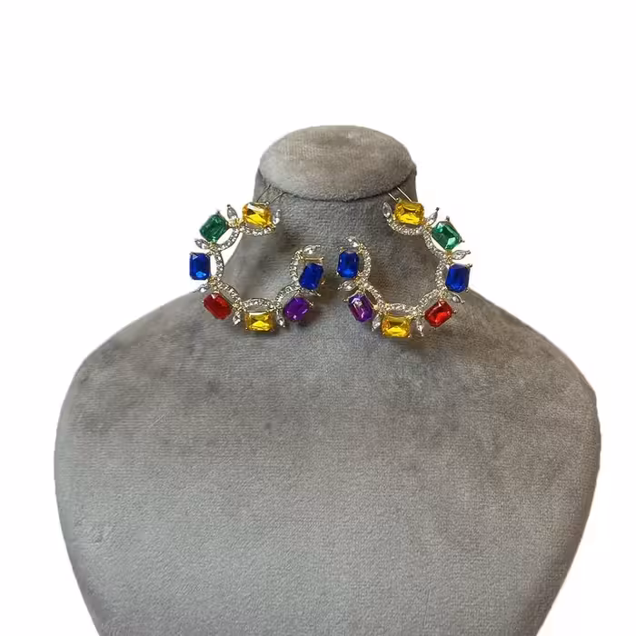 گوشواره دایره نگین چند رنگ آبی، بنفش، زرد و قرمز