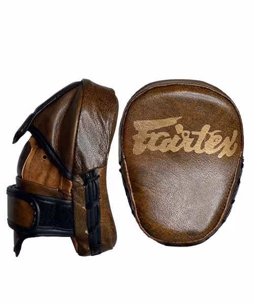 میت پنجه ایی نقطه زنی چرم طبیعی طرح FAIRTEX قهوه ای