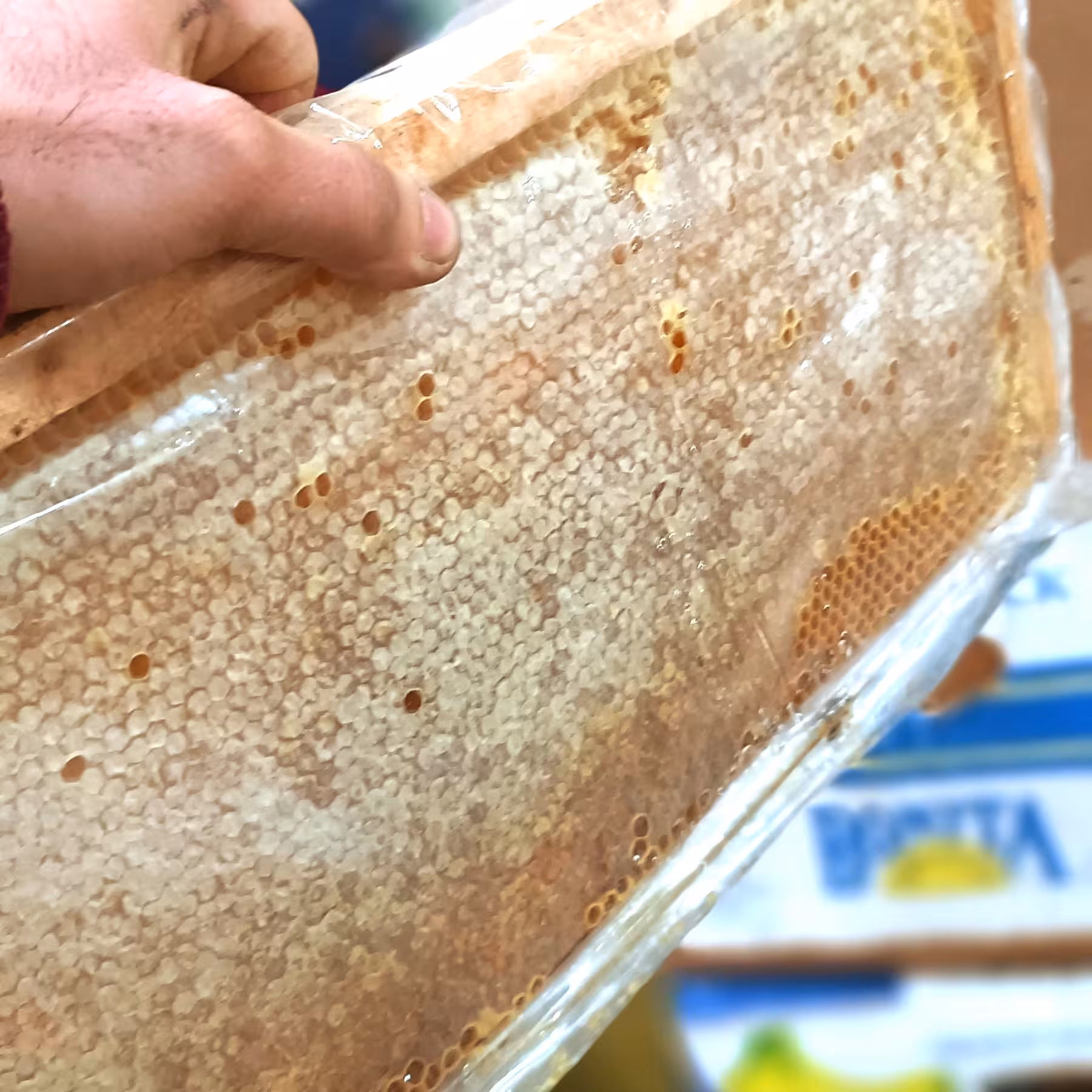 عسل باموم نیم کیلویی