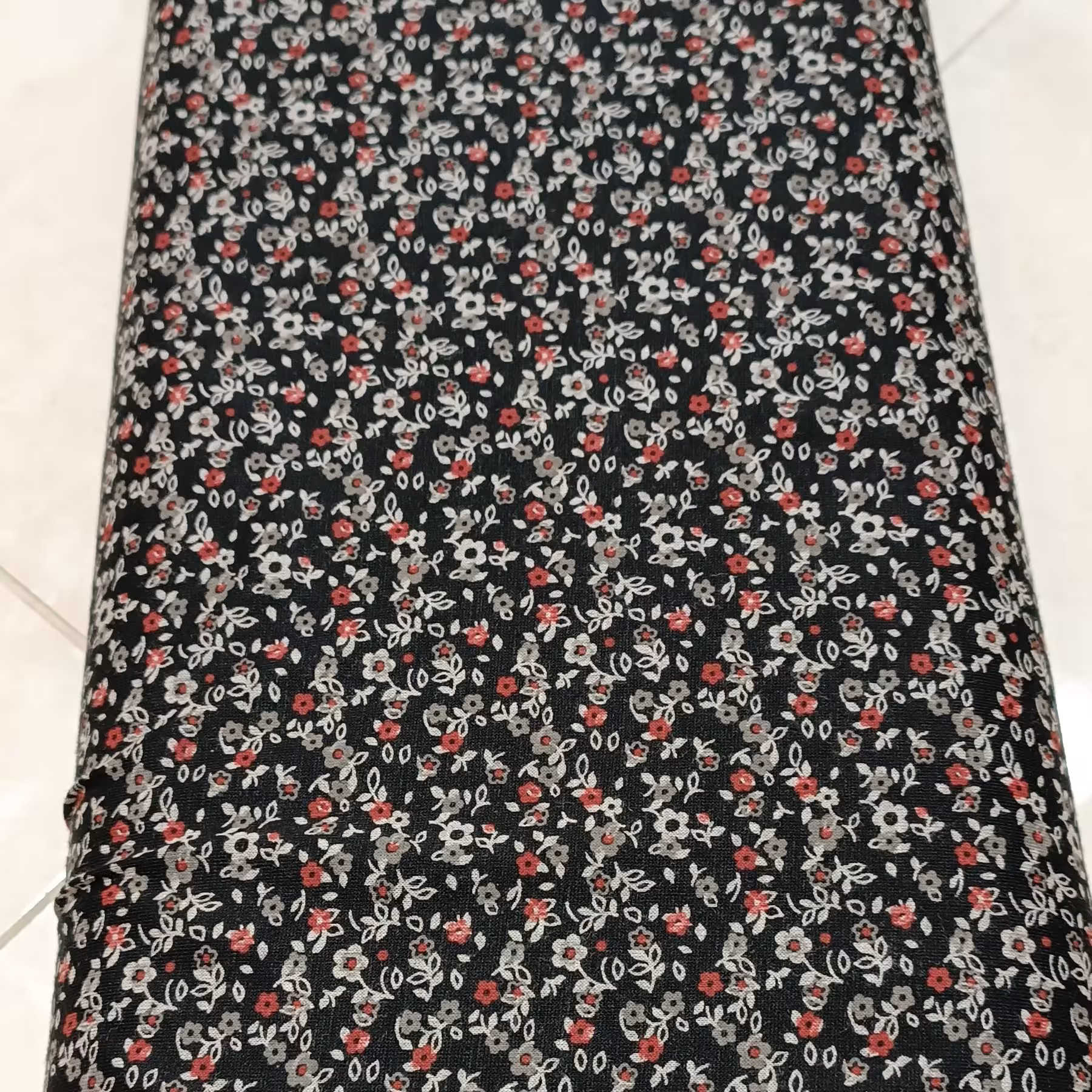 پارچه کودری  ( نخ کش عرض 1.5 متر)  گل ریز  درجه 1