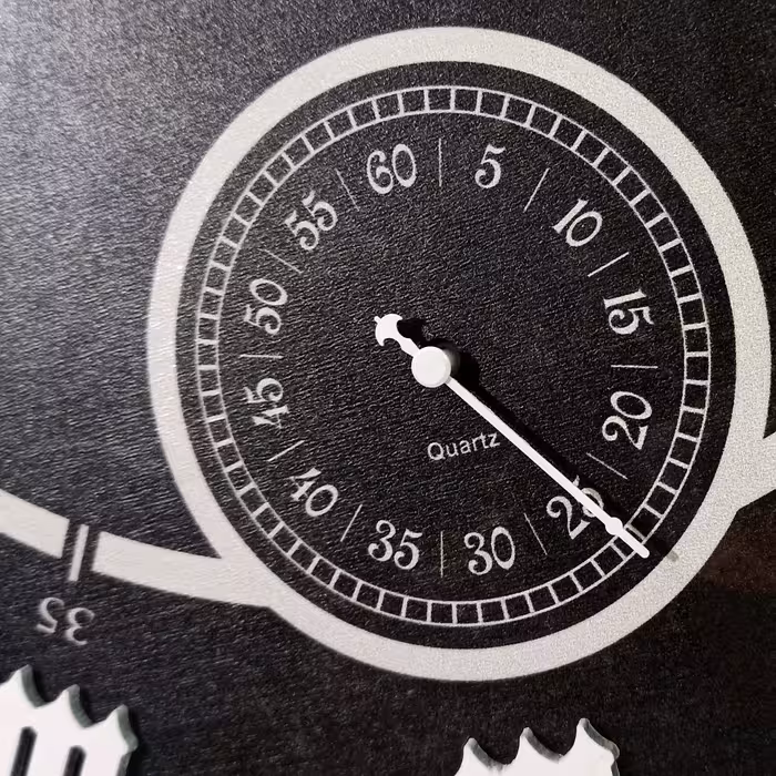 ساعت دیواری مدل گارنت کد 5250