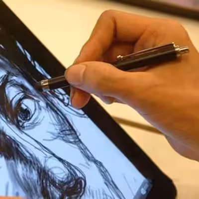 کاور آیرون من مدل ELEGANT مناسب برای گوشی موبایل اپل iPhone 14 Pro Max همراه با قلم لمسی