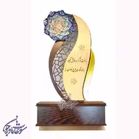 تندیس میناکاری، مدل نیلوفری
