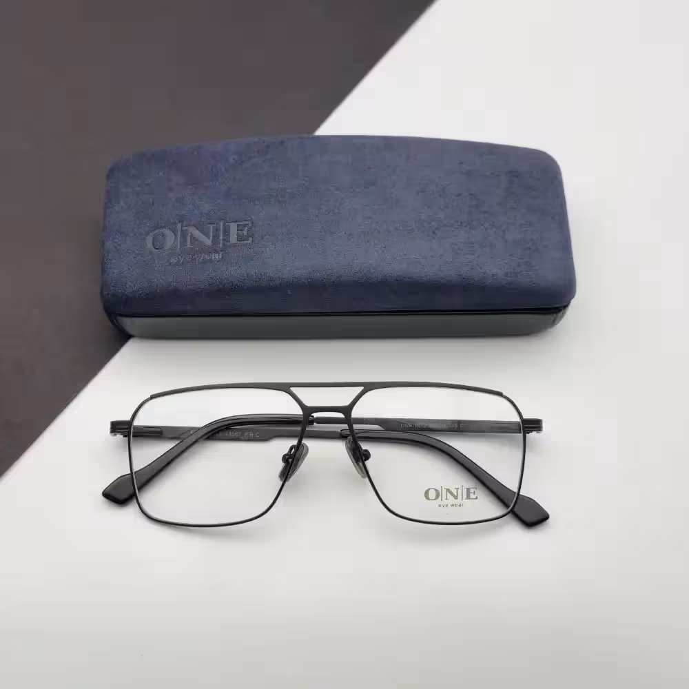 عینک طبی وان مدل 1672c1