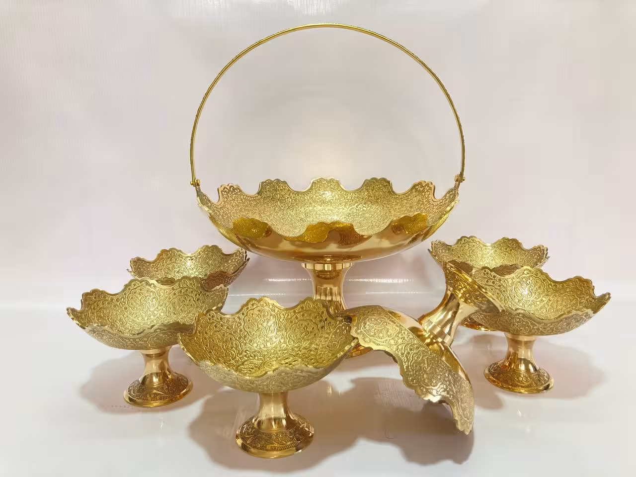 ست سبد و پیاله پایه دار برنجی هندی