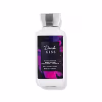 لوسیون بدن بس اند بادی ورکز مدل Dark Kiss رایحه وانیل و شکوفه توت ماندگاری 12 ساعته حجم 236 میلی لیتر