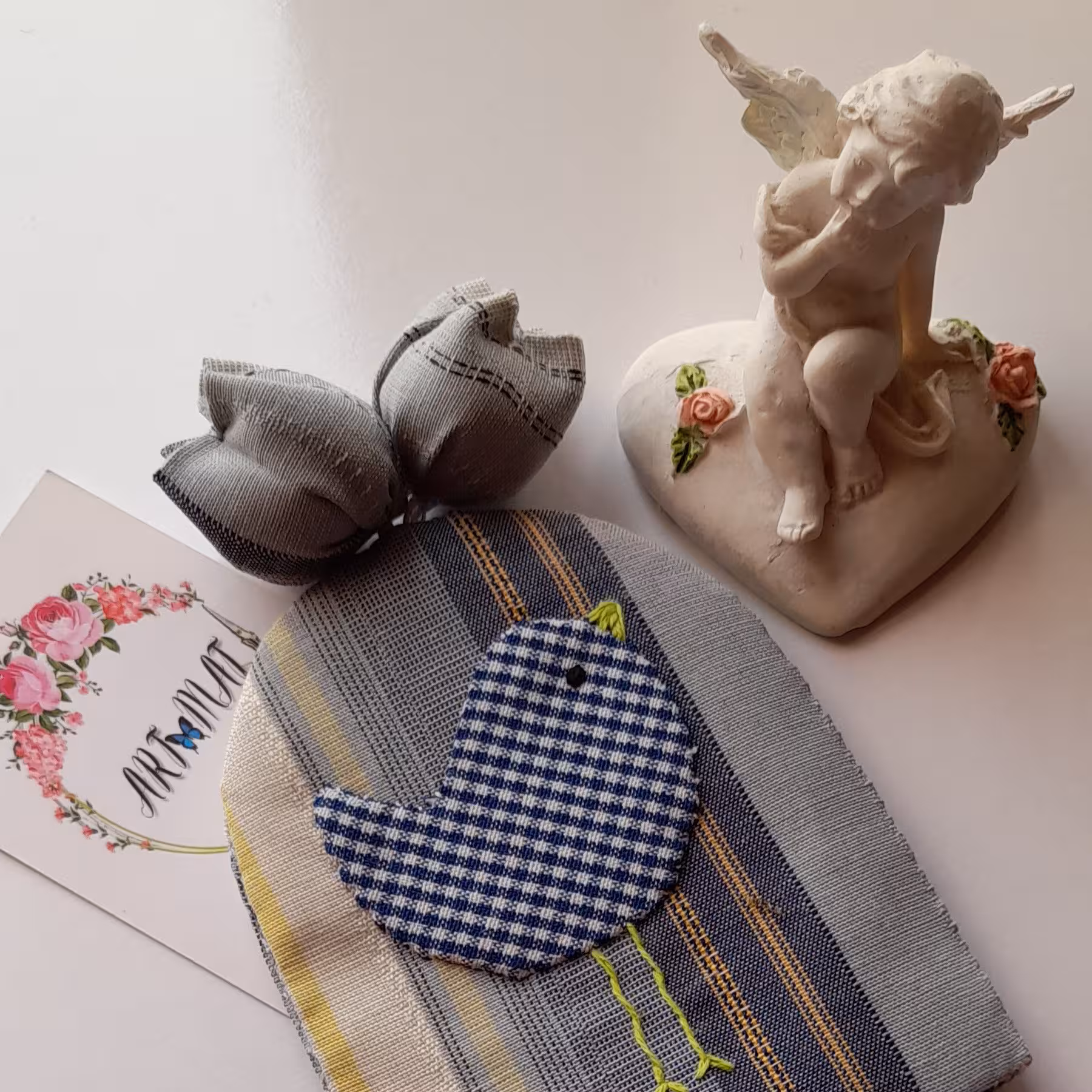 جاکلیدی فانتزی مدل مرغ آمین  تمام کاردست پارچه ای با قابلیت نگهداری حداکثر 5 کلید