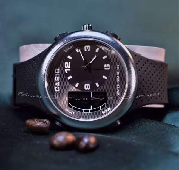 CASIO 8039 جدید دوزمانه  کاسیو دوزمانه ،، قاب فلزی با دور شیشه نقره ای ،، فول امکانات ،،