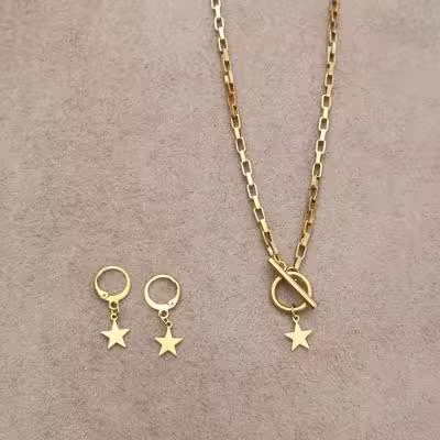 نیمست زیبا و استیل زنانه با آویز ستاره و قفل تی