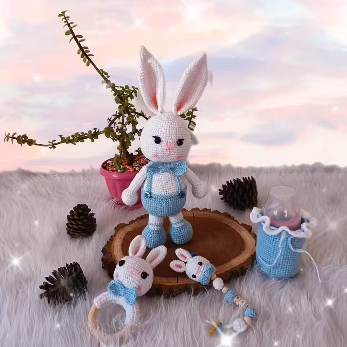 عروسک بافتنی مدل جغجغه طرح خرگوش  کد 30501 مجموعه 4 عددی