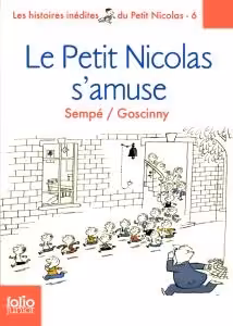 کتاب رمان فرانسوی نیکلاس کوچولو در حال تفریح ​​است Le petit nicolas s’amuse