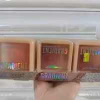 رژ گونه گداخته شده