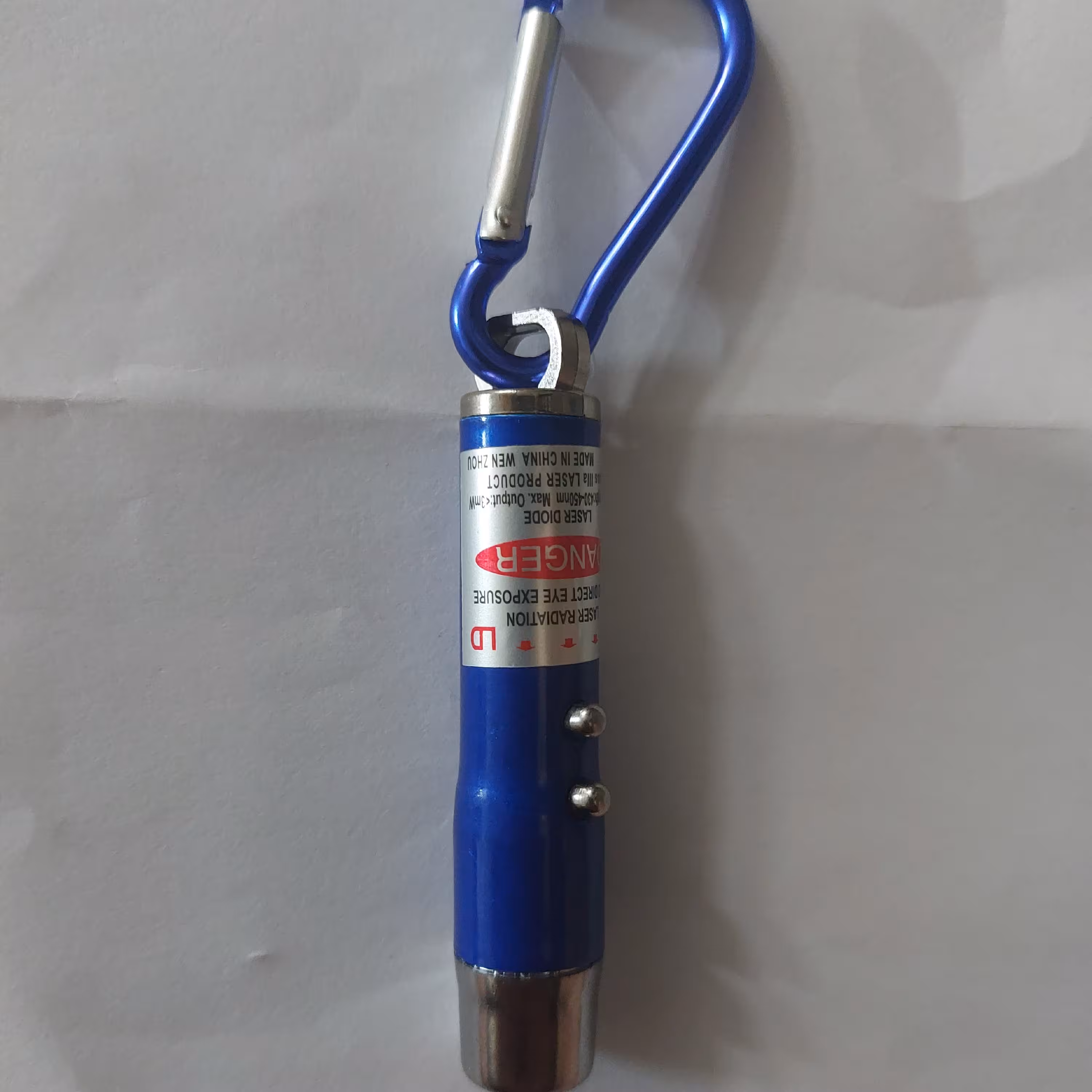 لیزر سه حالت رنگ ابی به همراه باتری  با کیفیت در فروشگاه مسترهانتر