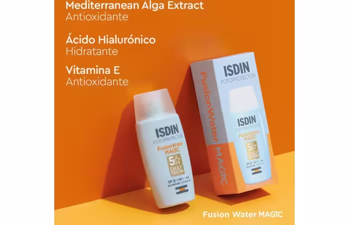 ضد آفتاب بدون رنگ ایزدین SPF 50 مدل Fusion Water Magic ‌مناسب انواع پوست حجم 50 میلی‌لیتر