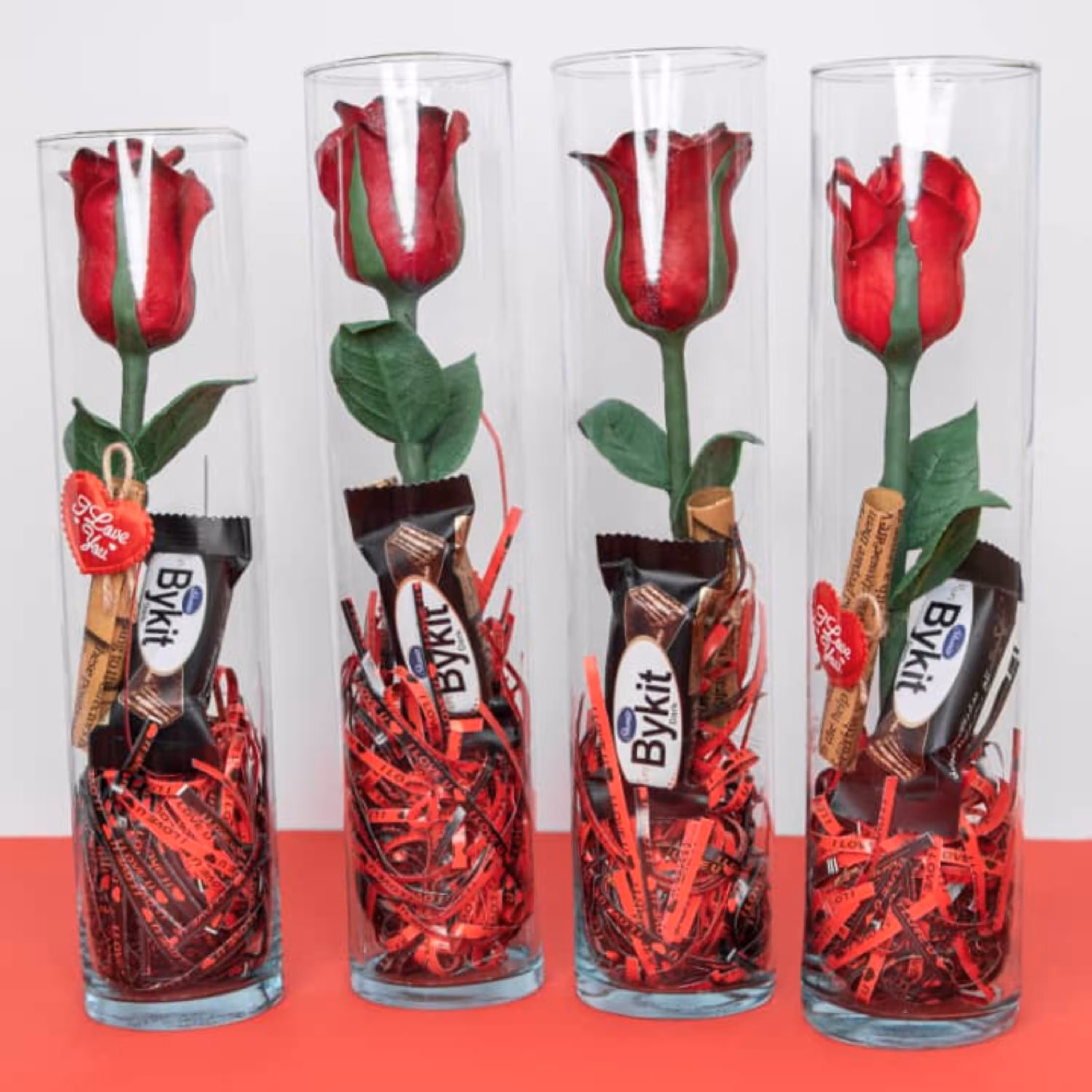 گل رز مصنوعی با شیشه 30 سانتی 