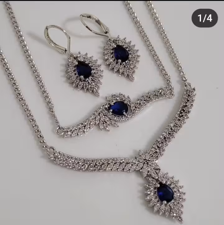 سرویس زنانه نگین سرمه ای جنس استیل💍