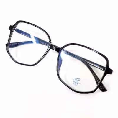عینک طبی مردانه سایز بزرگ با قابلیت ساخت انواع عدسی طبی نمره دار