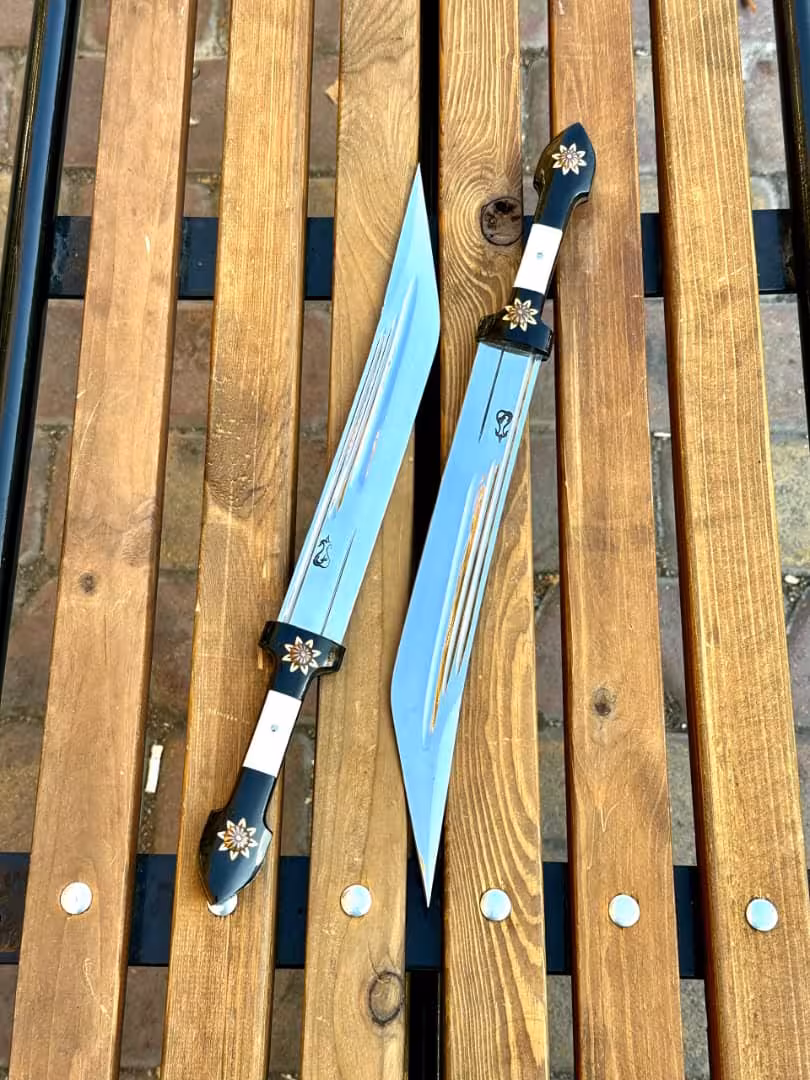 قداره 40 سانت دسته فیبر وسط استخوان تیغه فنر ماشین یک تیکه