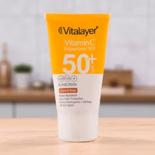 کرم ضد آفتاب رنگی ویتالیر با SPF50 دارای ویتامین C مناسب انواع پوست