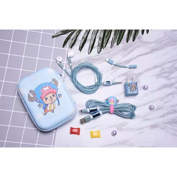 پک محافظ کابل گوزن شمالی اکلیلی کیف مستطیلRain Deer Usb Cable protector