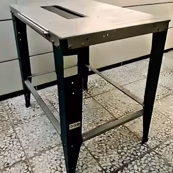 میز پرتابل ماکیتا برای کارگاه یا برش