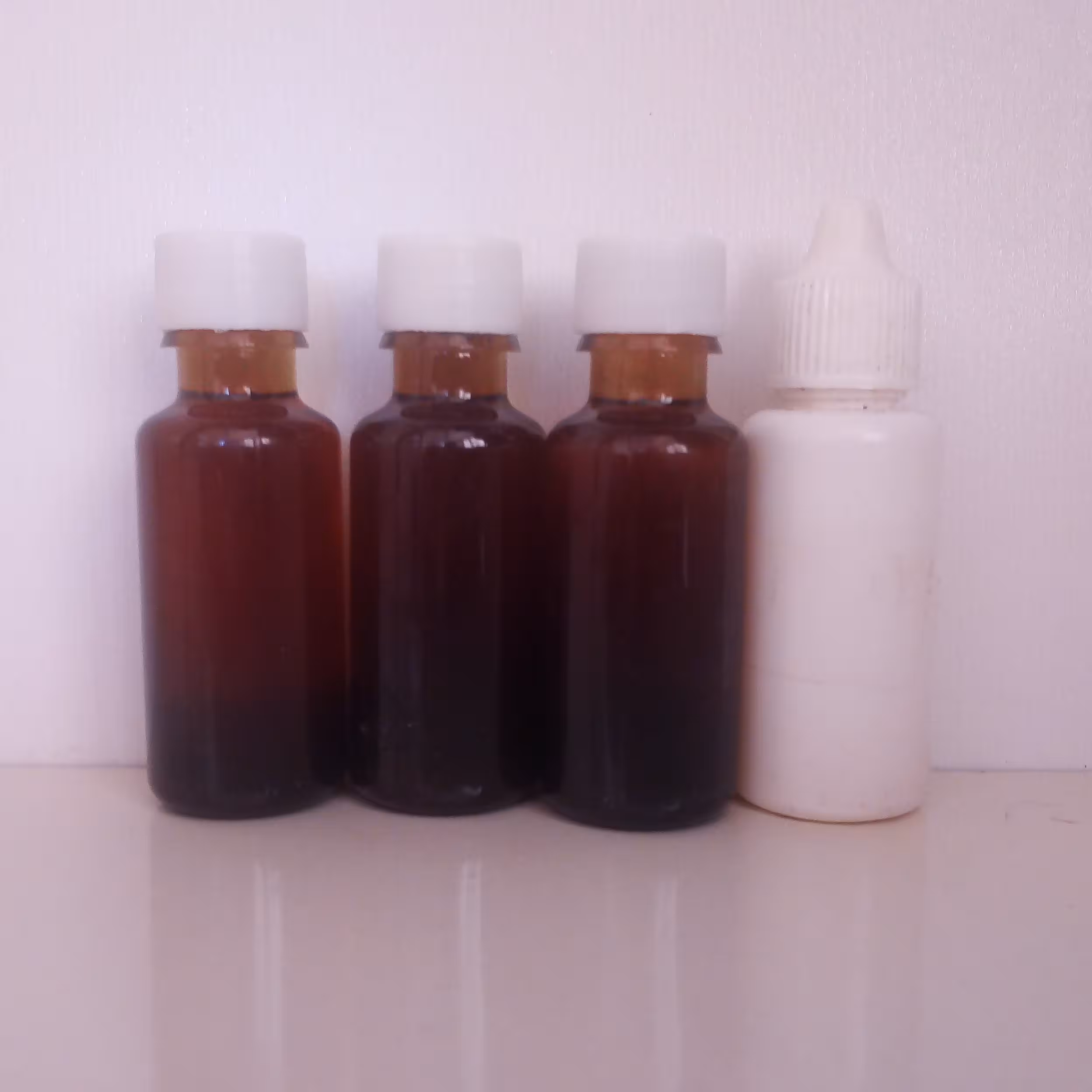 روغن خراطین سنتی خالص و غلیظ 30 سی سی استثنایی و بی نظیر لرد دار