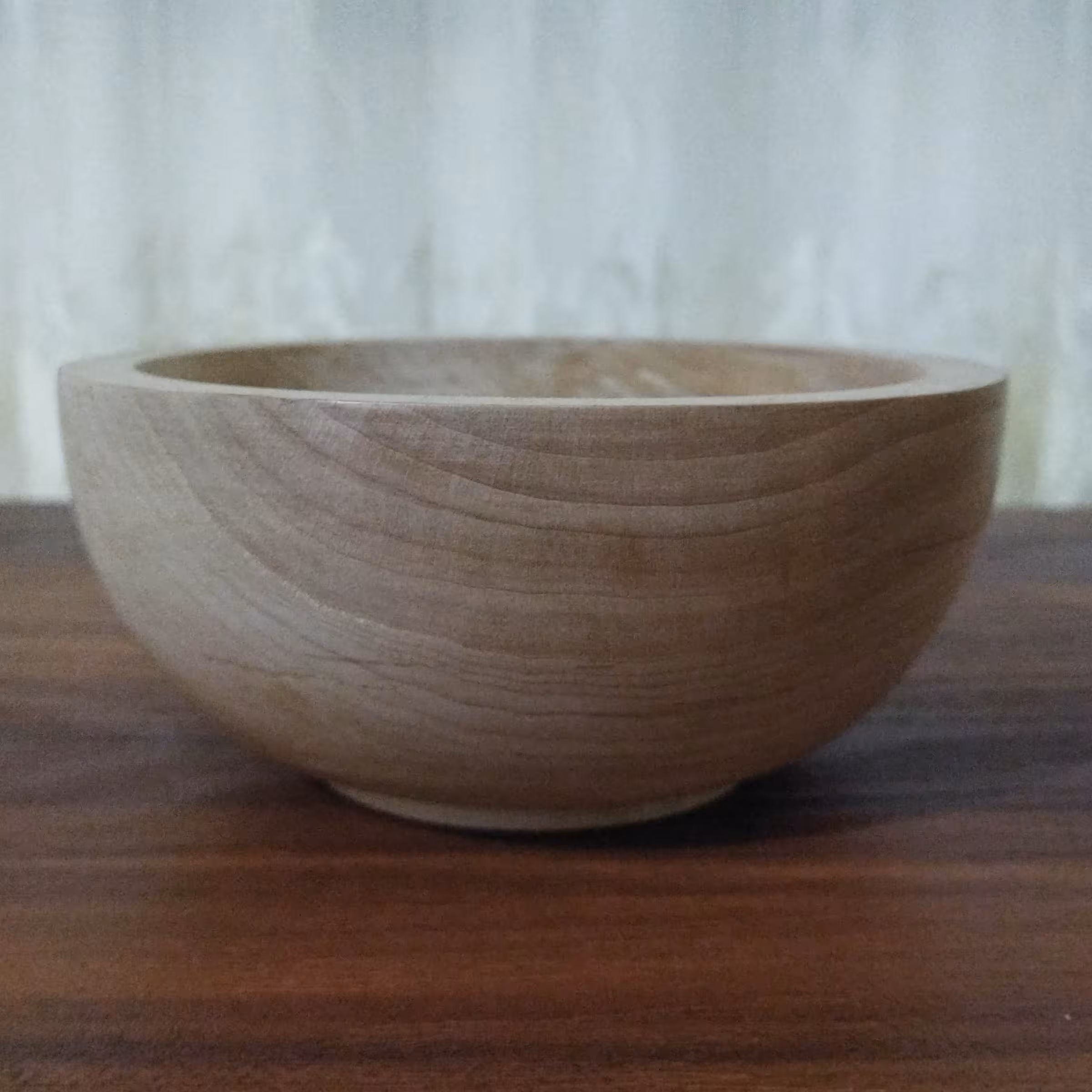 شمعدان و کاسه و گلدان چوبی