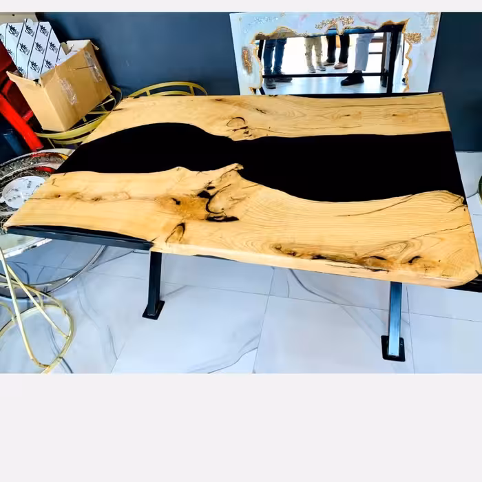 میز نهار خوری رزینی با چوب سرو وزن 120 کیلو 