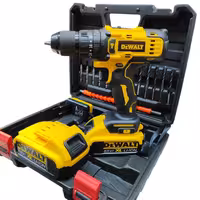 دریل شارژی چکشی دیوالت 88 ولت پیچگوشتی شارژی دیوالت دوباتری 88 ولت سه نظام فلزی با کیف لوازم کامل پیچ گوشتی شارژی دیوالت