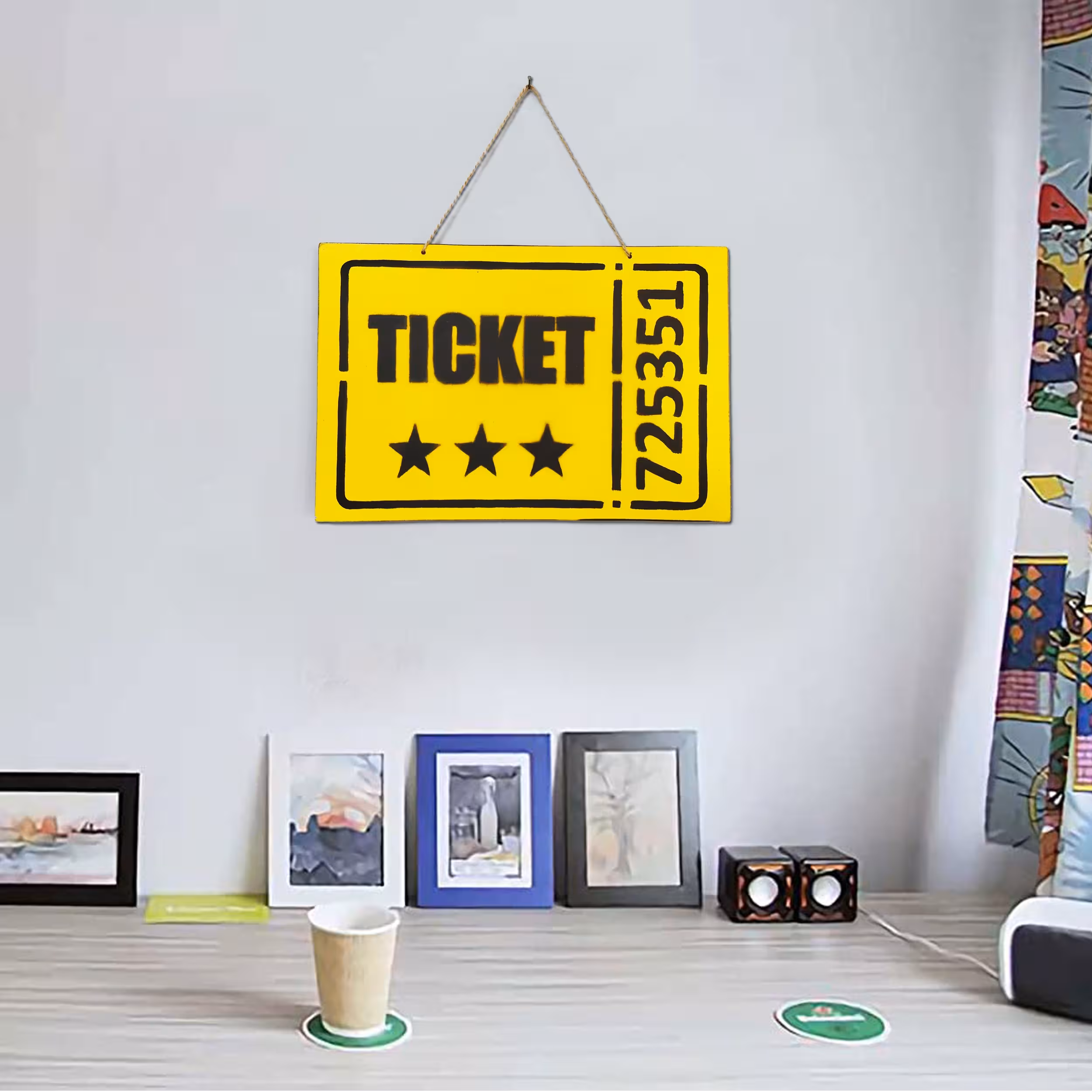 تابلو دیواری مدل تیکت