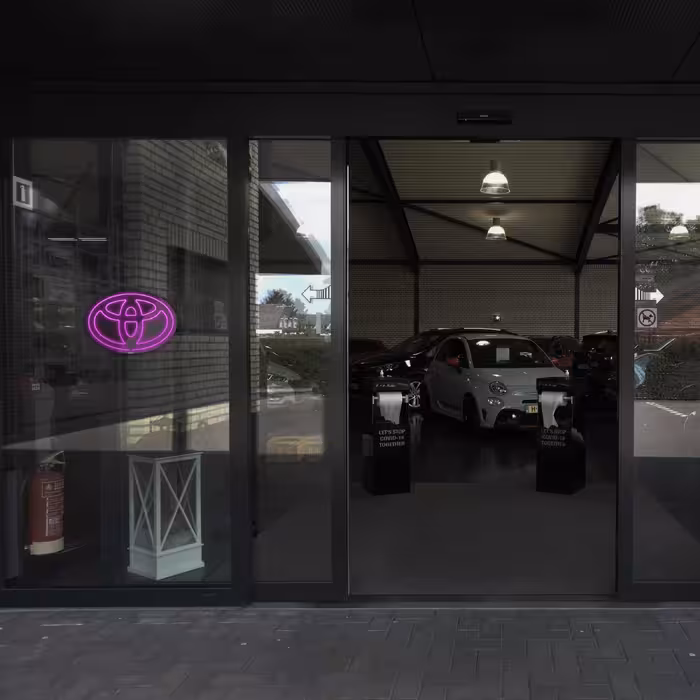 چراغ دیواری نئون دیزاین طرح Toyota-Logo-GL_PR