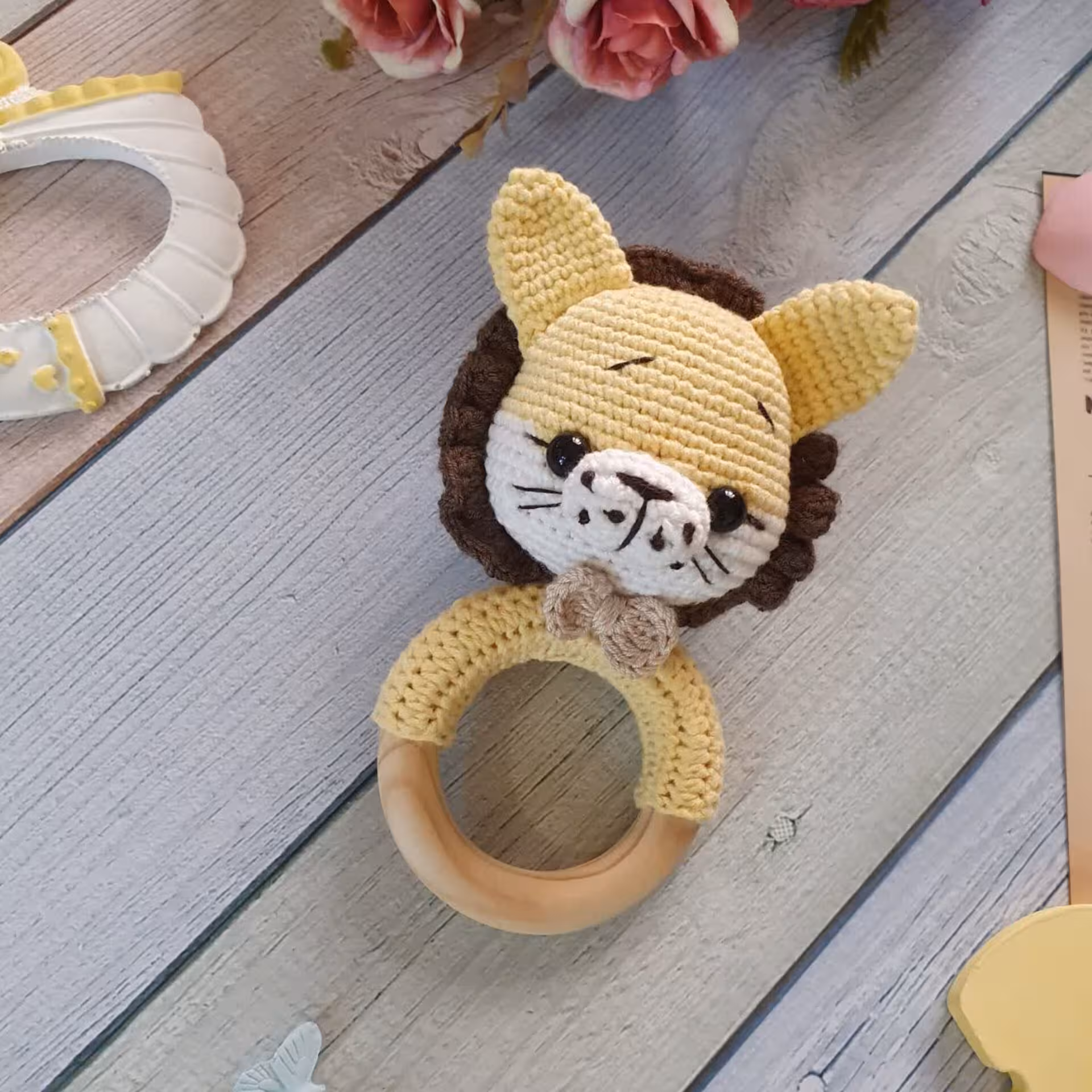 جغجغه بافتنی طرح شیر بافته شده باکاموا ترک ضدحساسیت و چشم واشردار ایمن 