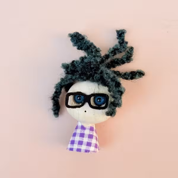 مجسمه کوچک پسر طرح دو