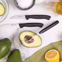 ست چاقوی سبزیجات روزمره Pirge مدل Ecco | شامل 3 عدد چاقوی تخصصی برای پوست‌ گیری، خرد کردن و برش | تیغه‌ فولادی ضدزنگ با کربن بالا | طراحی اولُک‌ دار برای کاهش چسبندگی | فرآیند حرارتی انجمادی برای افزایش سختی | دسته‌ ارگونومیک از پلاستیک PP تزریقی | سبک و خوش‌ دست | مناسب برای استفاده خانگی و حرفه‌ای