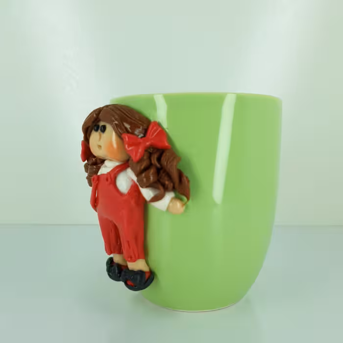 ماگ مدل عروسکی طرح دخترکوچولو