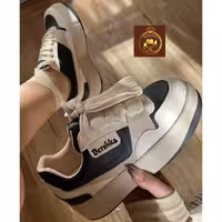 كتونی لژدار برشکا دخترانه