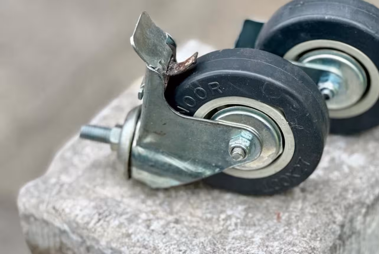 چرخ بیمارستانی پیچی 7.5 ترمزدار ایرانی