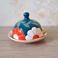 کره خوری میناکاری سفال پخت شده در کوره کاملا مصرفی و قابل شستشو رنگ زمینه سبز کله غازی