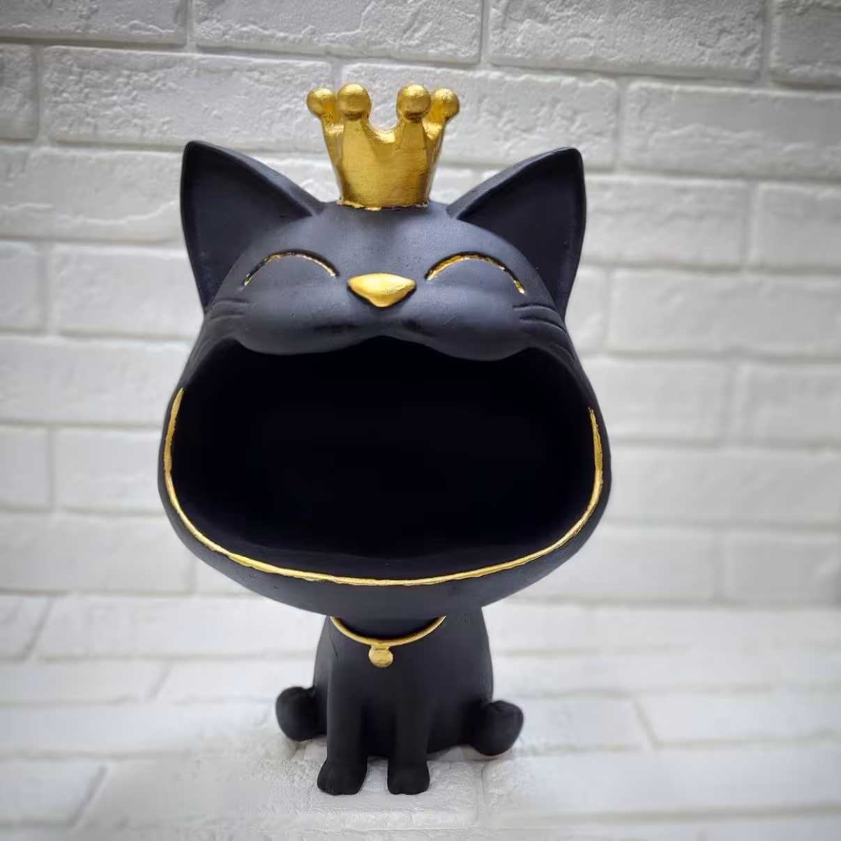 دکوری گربه تج دار