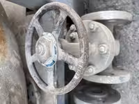 شیر کشویی 1/2 1  اینچ  کلاس 300 از جنس TRIM CF8/304  STEM 304 DISC 304 BODY CF8/304