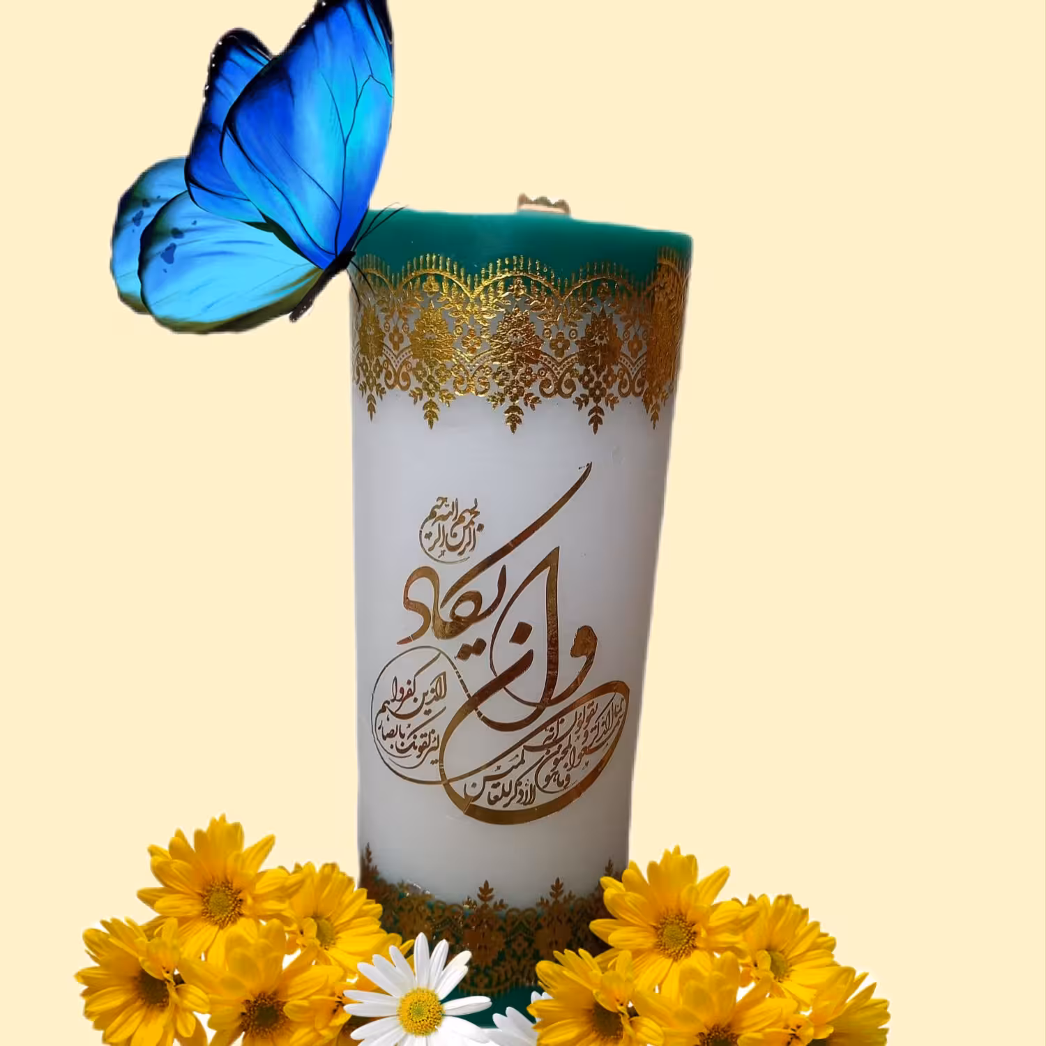 شمع استوانه ای ان یکاد زیبا با فیتیله ی چوبی