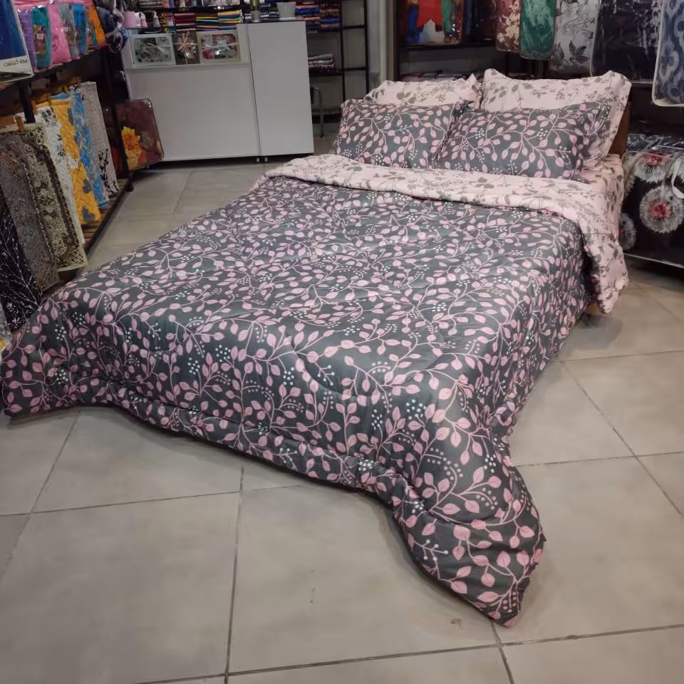 سرویس رو تختی دو نفره 6 تیکه دورو طرح برگ بهاری جنس میکرو فایبر  عالی