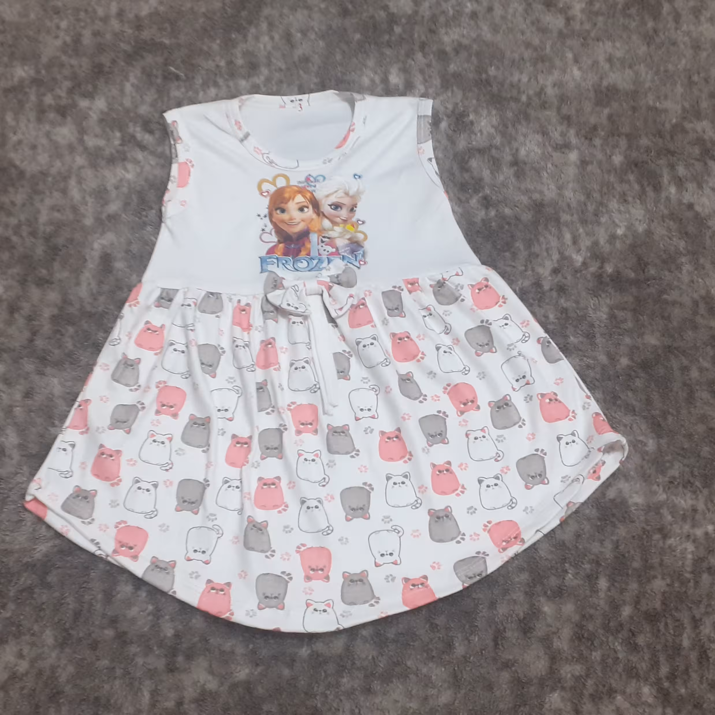 پیراهن دخترانه چاپ عروسکی سارافون دخترانه  نخ خالص 