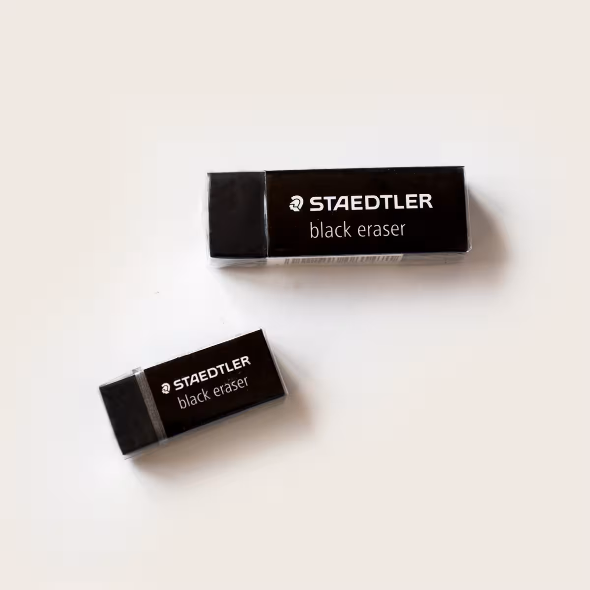 پاک کن مشکی استدلر (STAEDTLER)