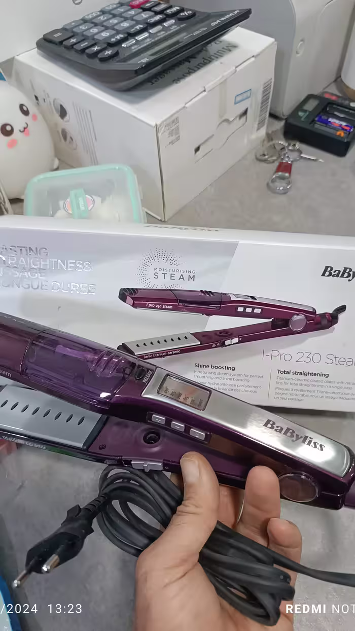 صاف کننده مو BaByliss iPro 230 Steam Wet and Dry، سرامیک تیتانیوم، 230 درجه سانتیگراد، بنفش