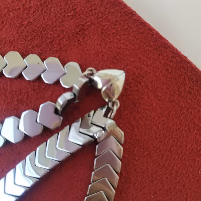 دستبند مدل مگنتی طرح قلب  کد MZ3 مجموعه 2 عددی