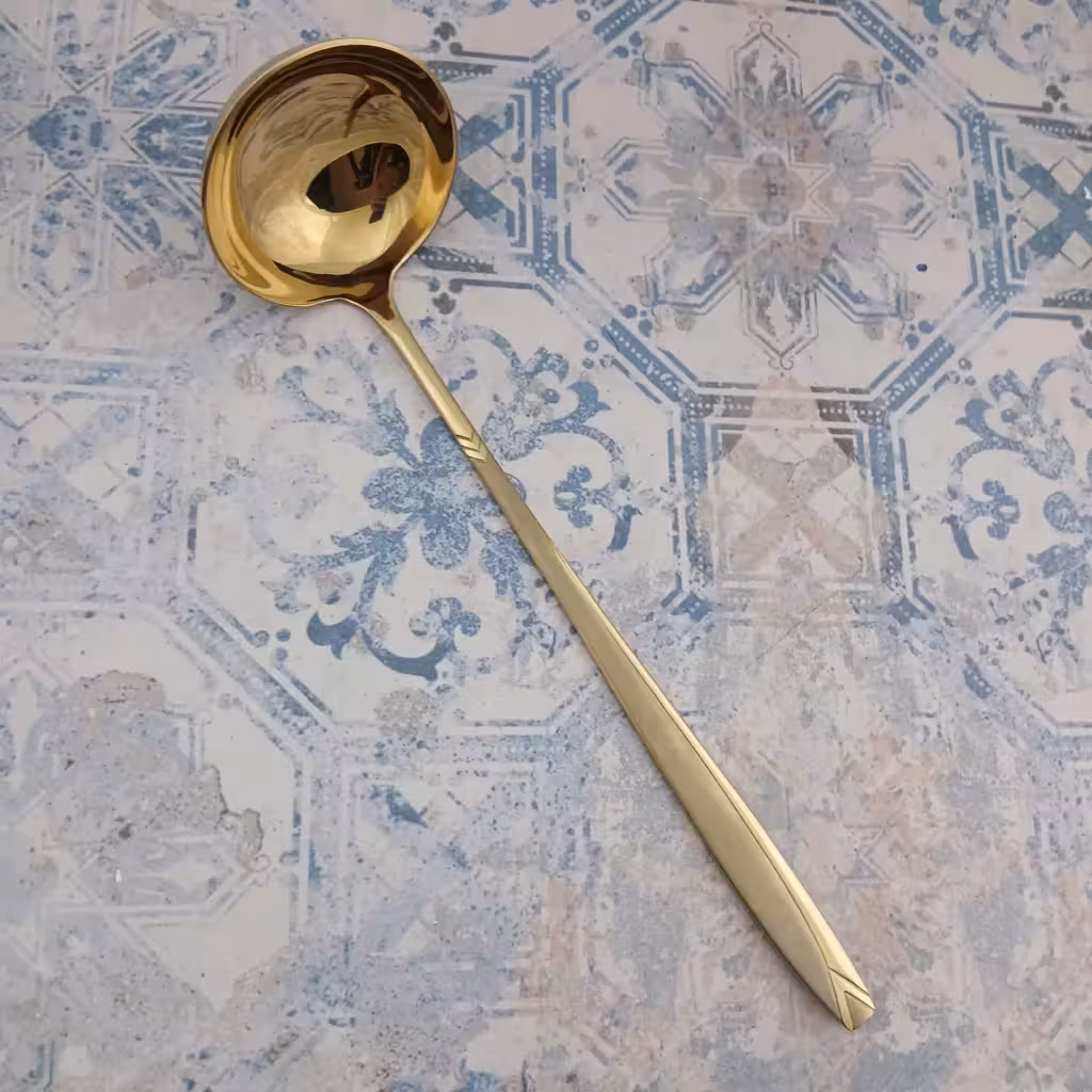 ملاقه سوپ مدل پرنس طلایی