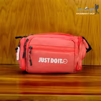 مشخصات کیف کمری برند NIKE