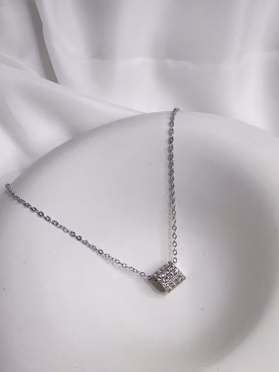 گردنبند استیل نقره ای